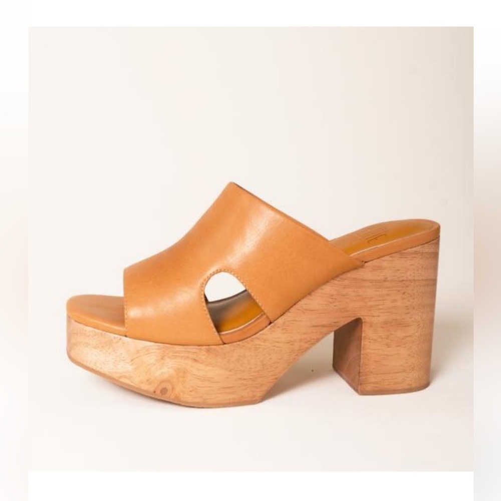 Charlotte Stone Nina Clogs Brown Tan Leather Women’s 7